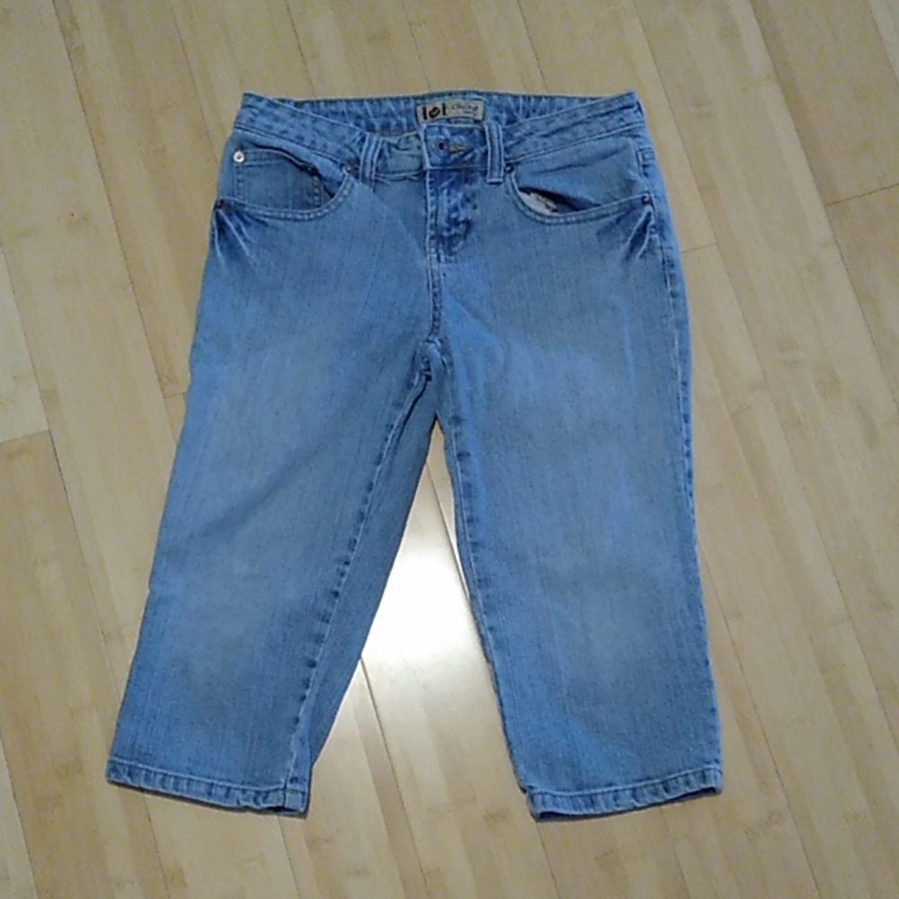 Le.i. ladies cropped jeans capris juniors size 3